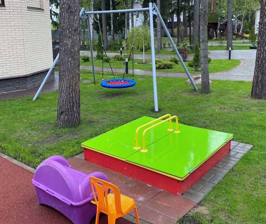 Piaskownica dla dzieci zamykana 150×150 cm