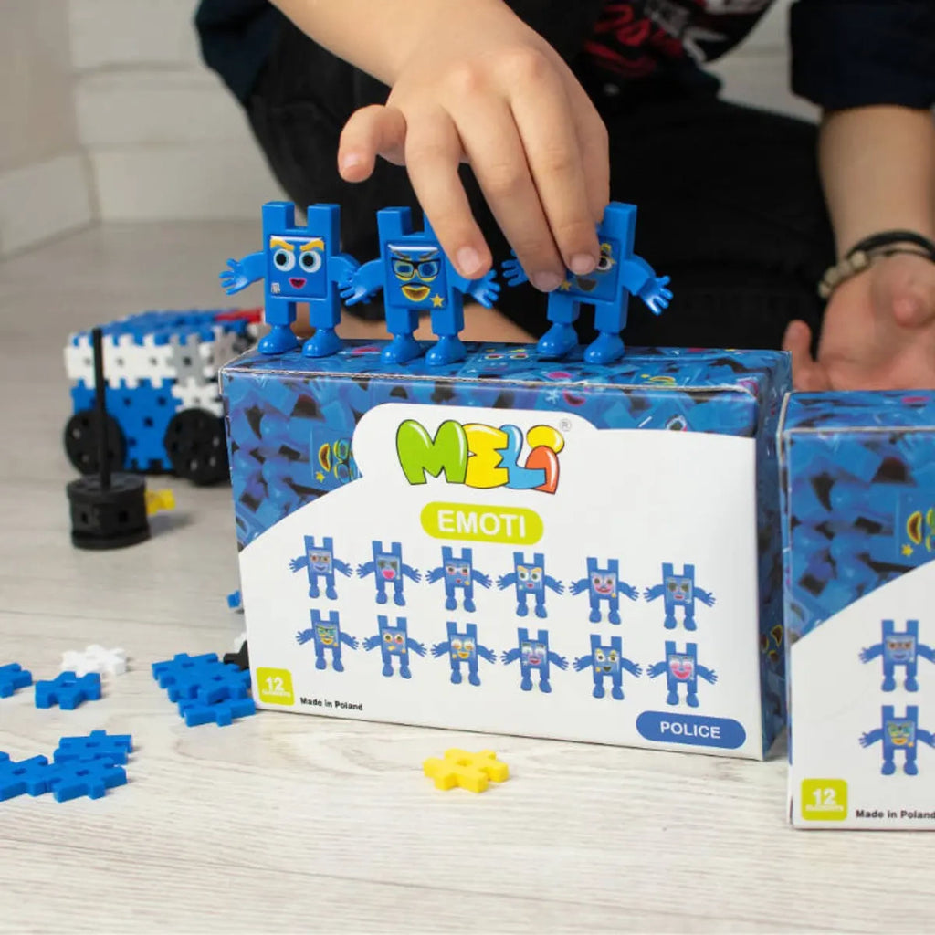 Klocki Emoti Policja 12 figurek Zestaw konstrukcyjny, od 3 lat