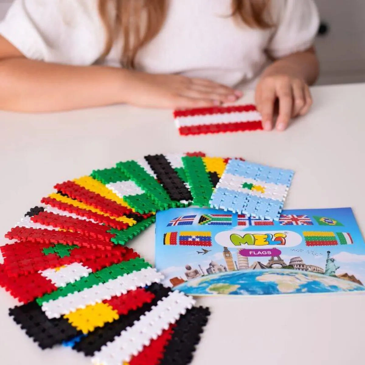 Klocki Minis Flags 3w1 700 el. Nauka flag, od 3 lat