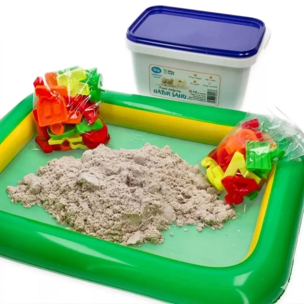 Piasek kinetyczny NaturSand 3 kg z foremkami i piaskownicą, od 3 lat